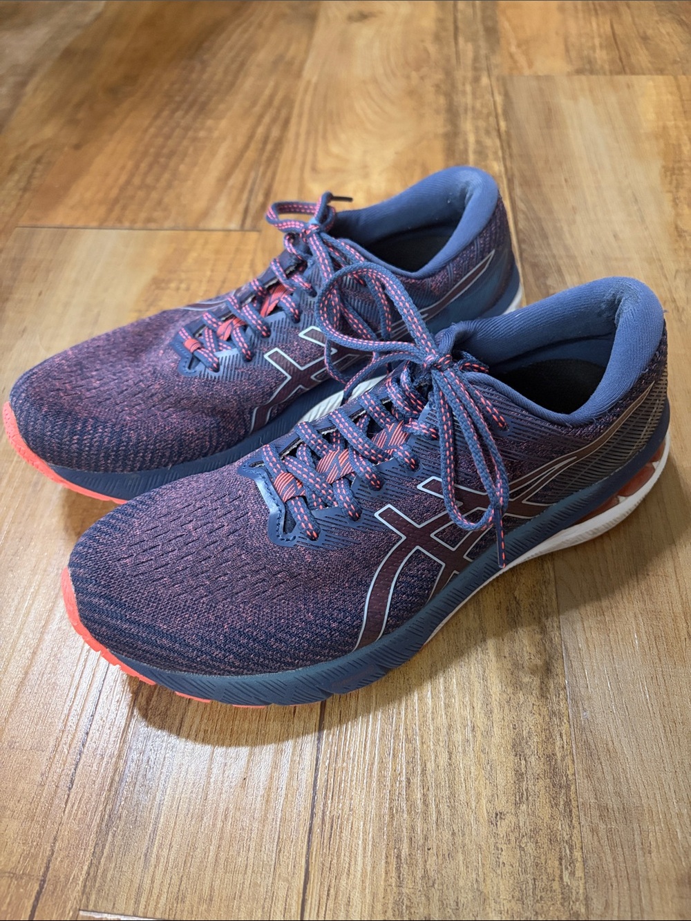 ASICS Women's GT 2000 Navy and Coral Running Shoes size 7.5 - Picture 3 of 11